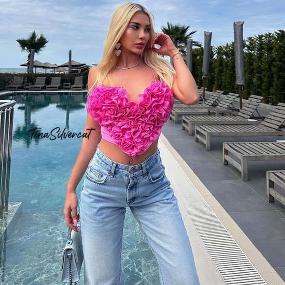 BLOGGER'S FAVE! Zara Voluminous Heart Crop Top Pink NWT - Picture 2 of 16